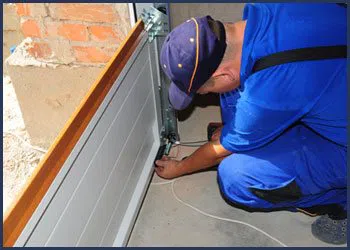 Neighborhood Garage Door Whitman, MA 781-694-8067 - cont-door-instiallation-t-22-gr-23m